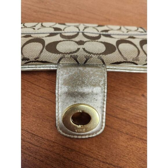 COACH 43609 Turnlock Signature Slim Envelope Flap Wallet Purse Khaki Gold. Has s - Picture 5 of 12